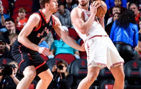 场均5+4！27岁中锋加盟“火箭2队”，与申京是队友，双向合同可签